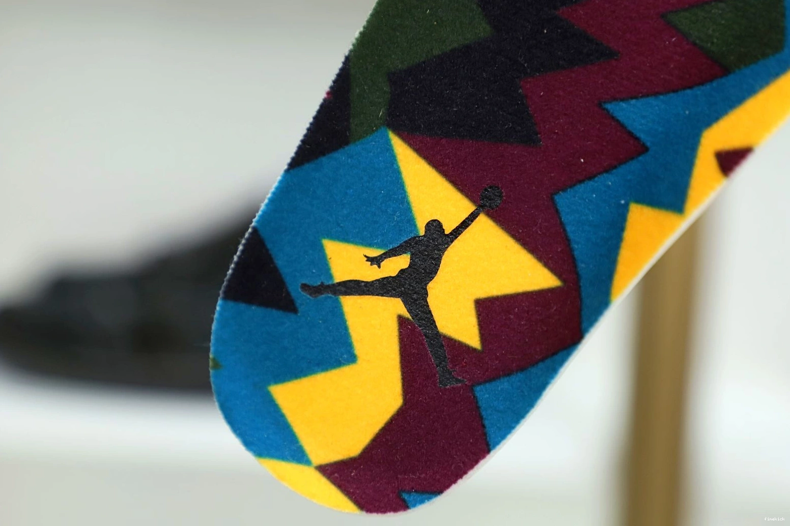 BORDEAUX AIR JORDAN RETRO 6 0118